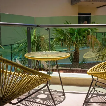 In 100m To The Sea Apartment