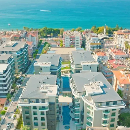 In 100m To The Sea * Alanya