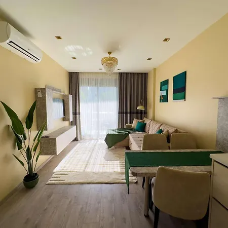In 100m To The Sea Apartment *